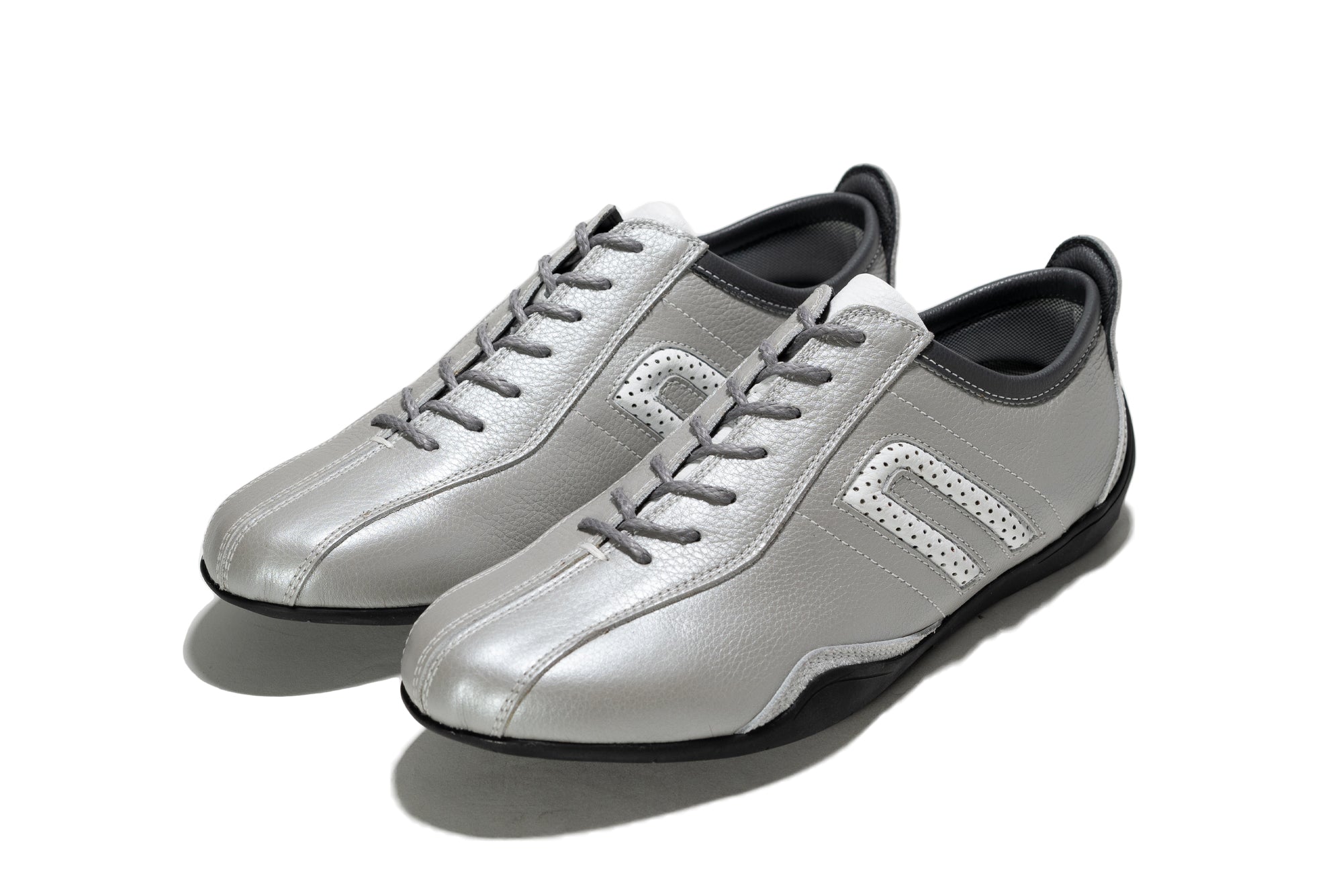 イデア シルバー & ホワイト