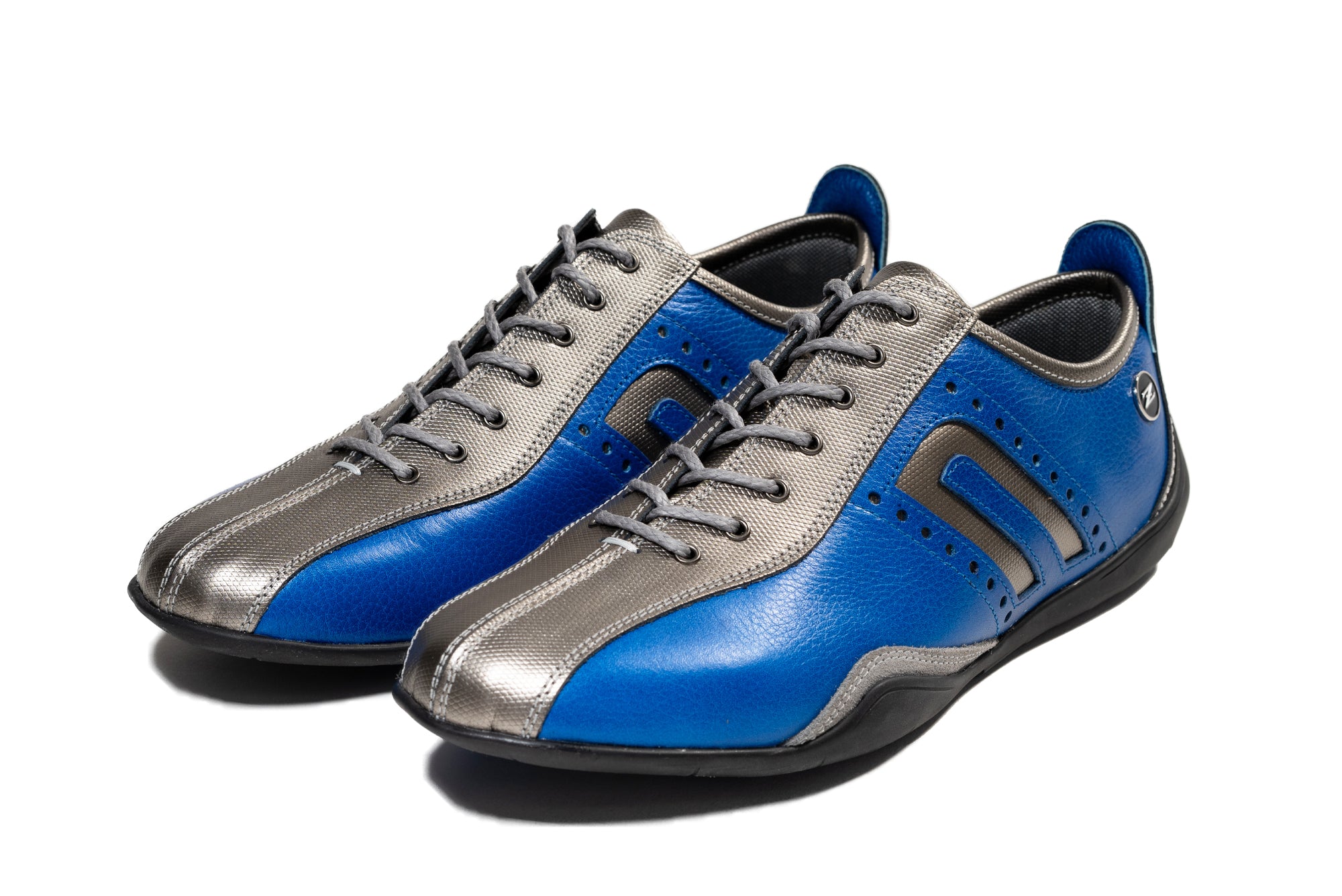 イデアコルサ × NISSAN Z ワンガンブルー