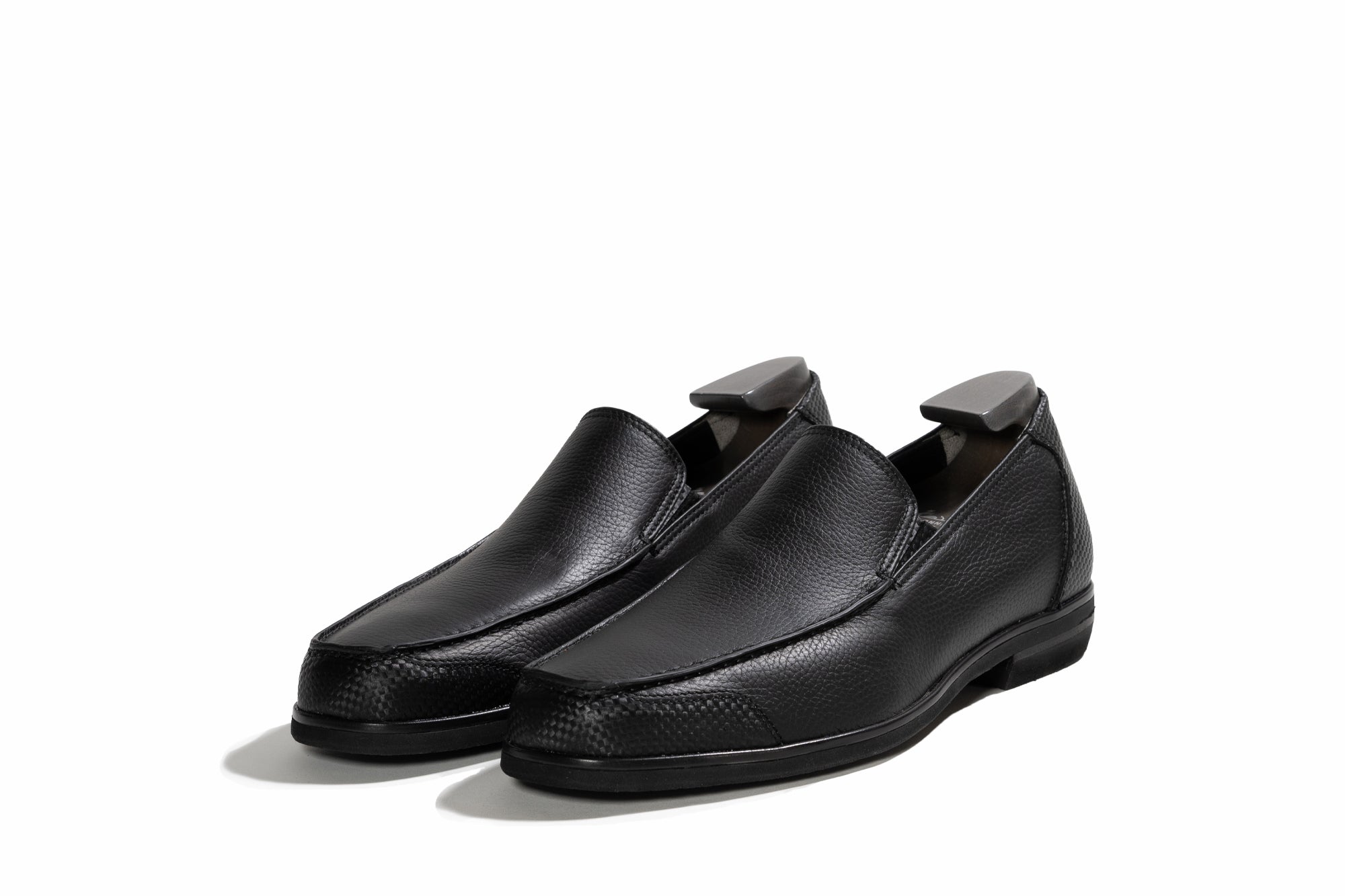 ヴァラーノ ブラック