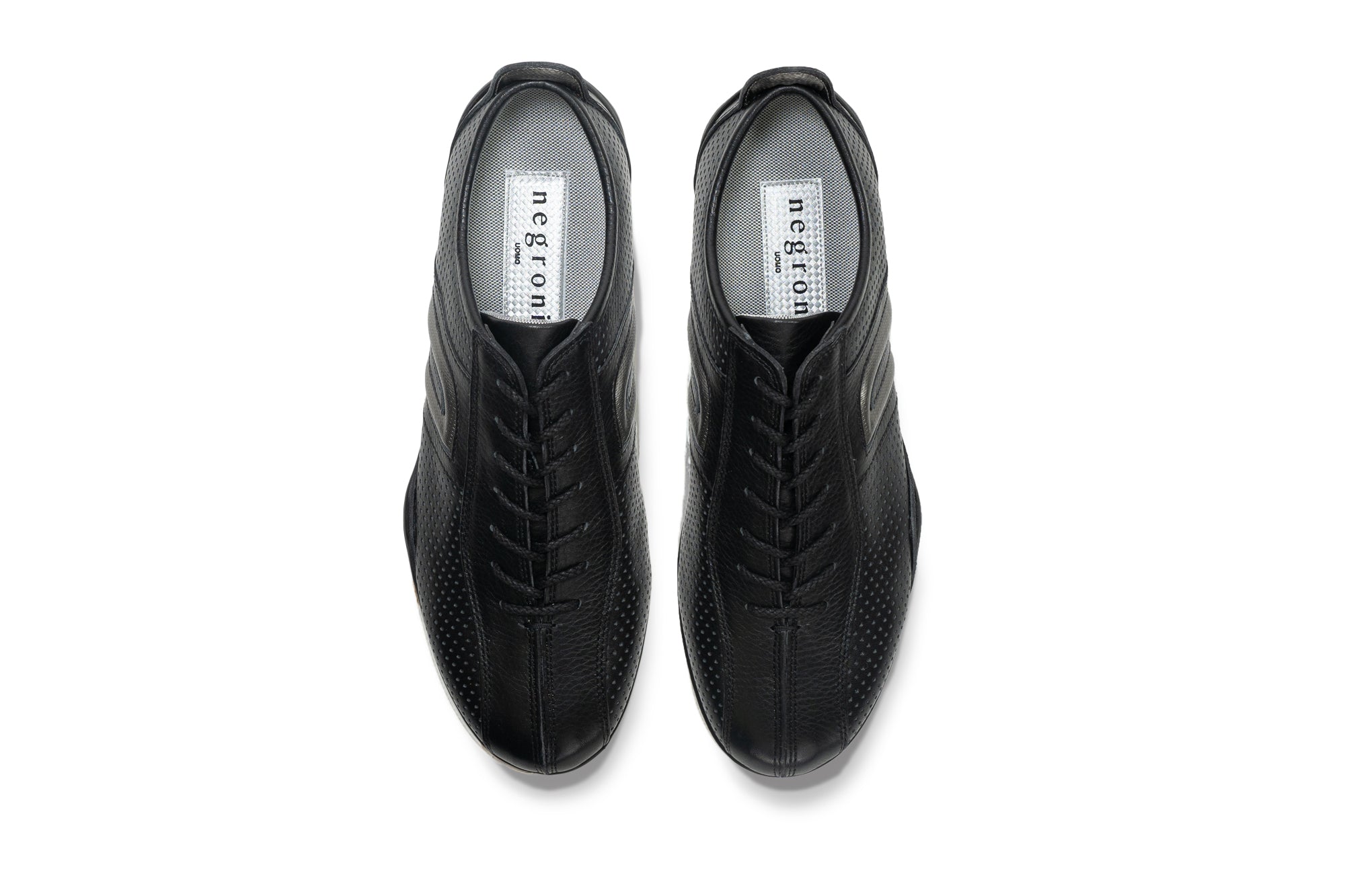 イデア パンチング ブラック & メタルシルバー