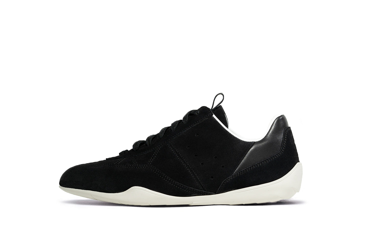 スピアヘッド タイヤブラック