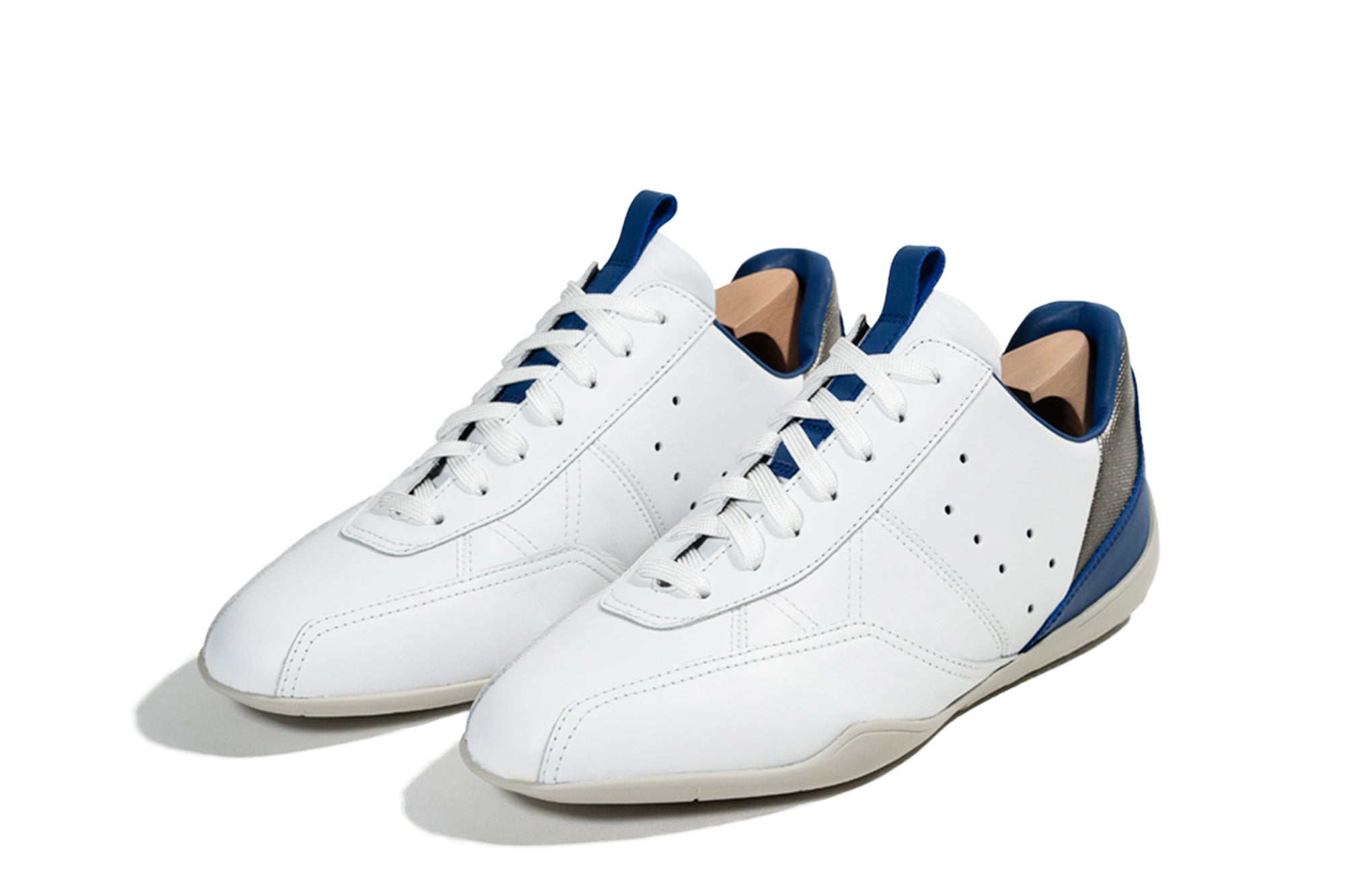 スピアヘッド シティホワイト & インペリアルブルー