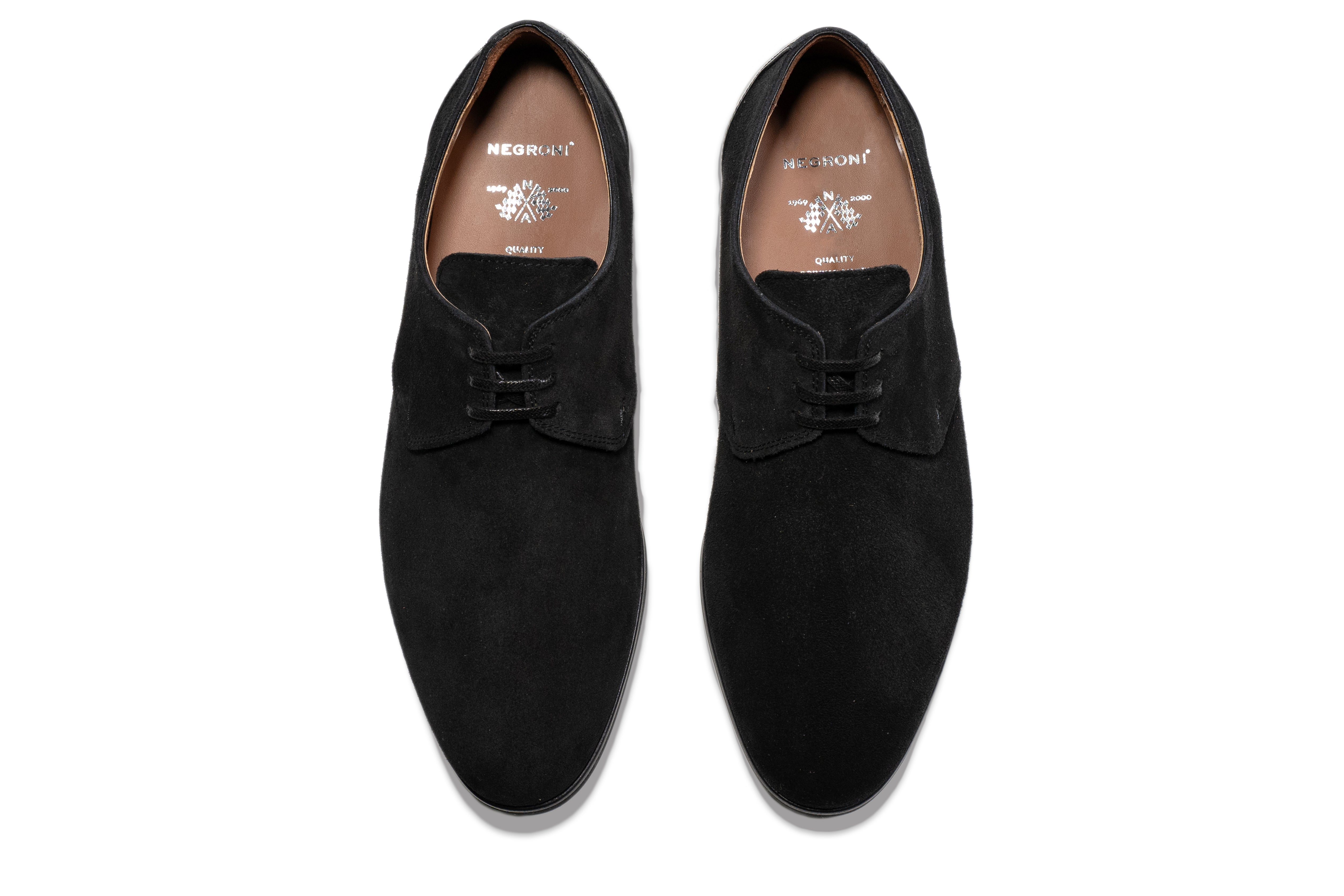 シグネチャーダービー タイヤブラック