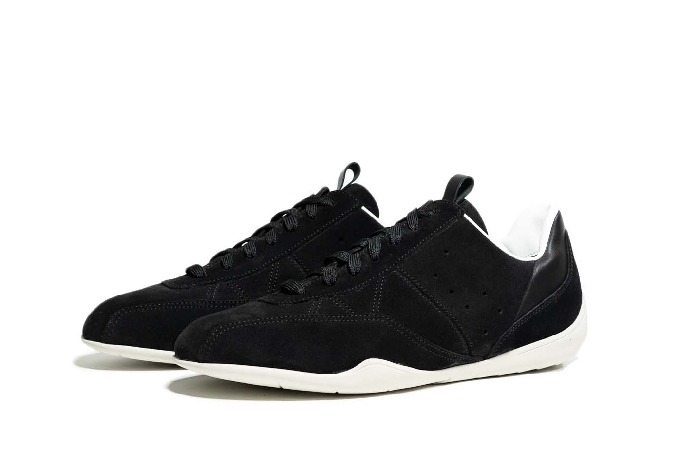 スピアヘッド タイヤブラック