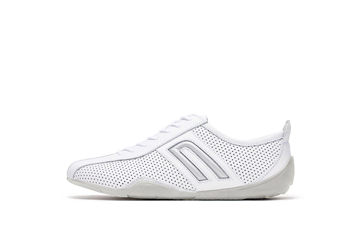 イデア パンチング ホワイト & シルバー ニュートラルソール