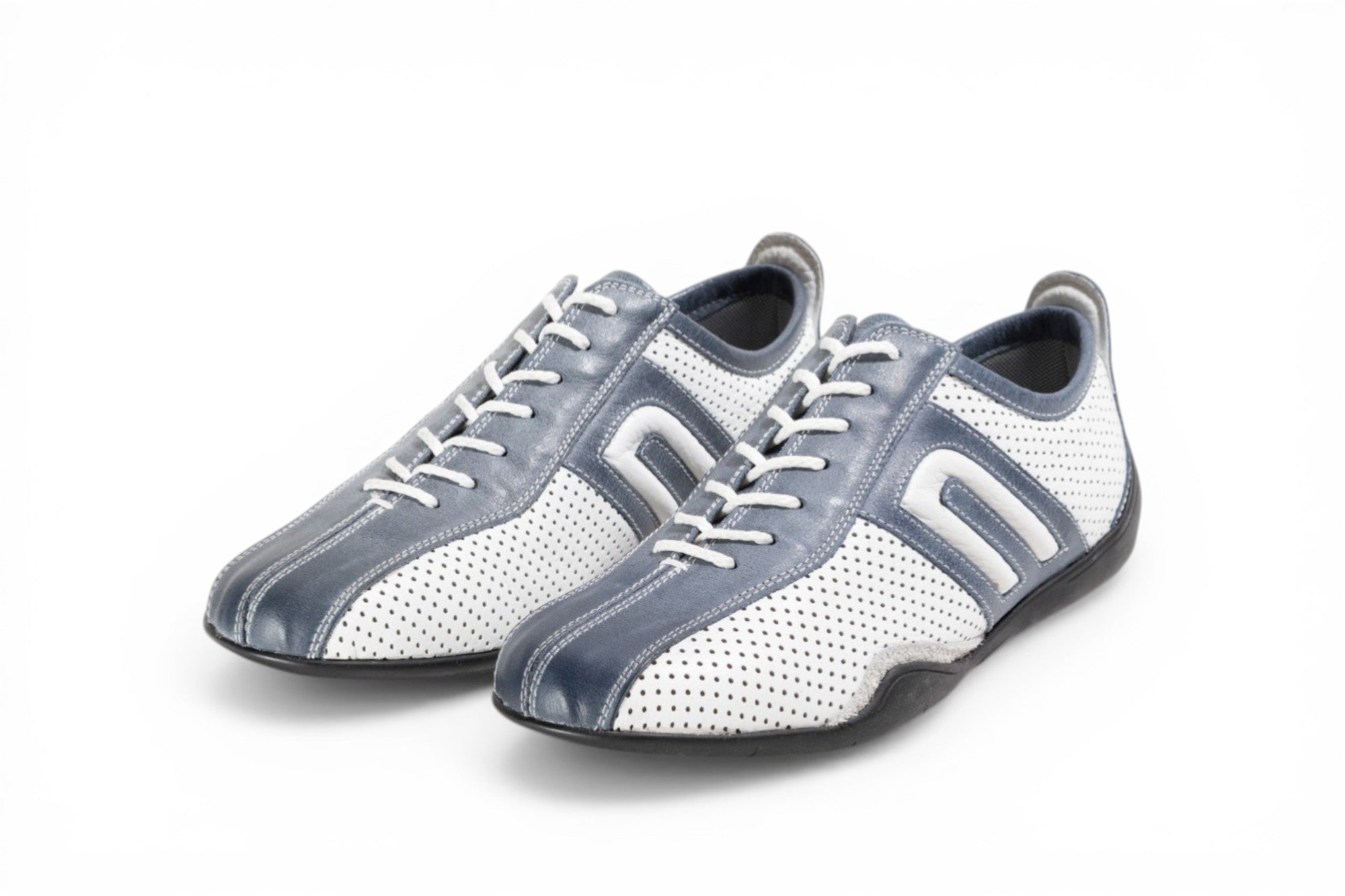 イデアパンチング　ホワイト & クラウドブルー　<br>SW26-39-37〔AR〕