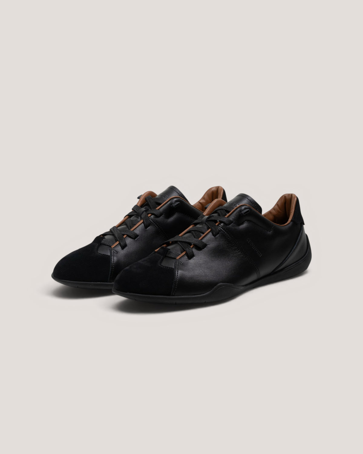 Gannett City Black