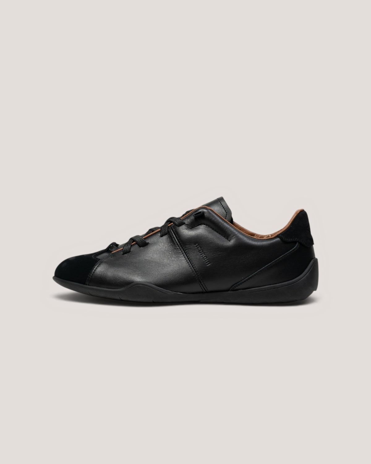 Gannett City Black
